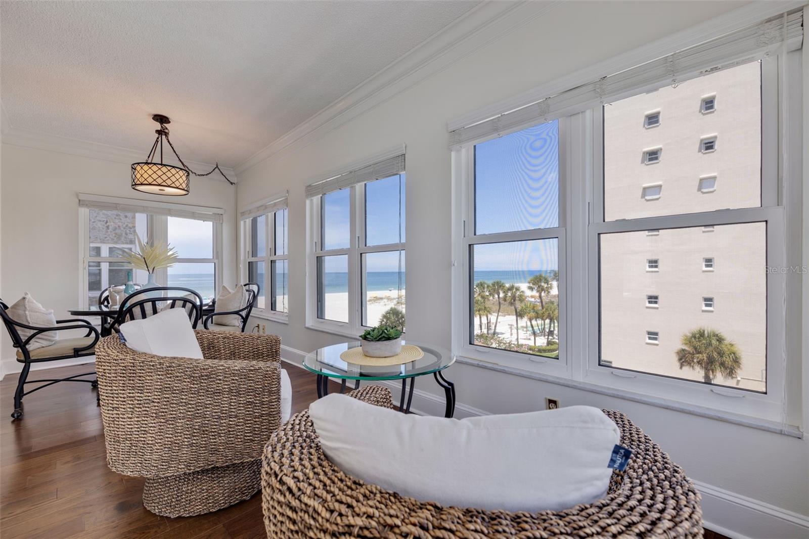 Listing photo id 10 for 4950 Gulf Boulevard 409