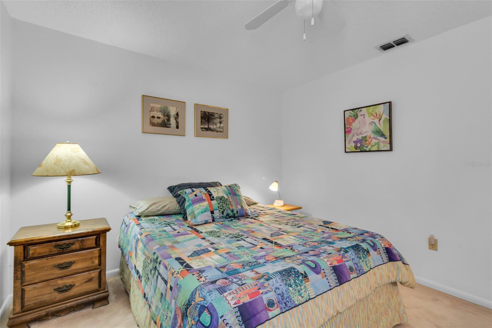 Listing photo id 16 for 11961 Edgeview Court 11961