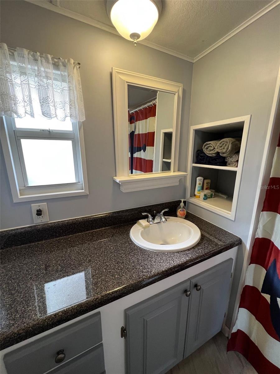 Image 23 of 25 For 11300 124th Avenue 165