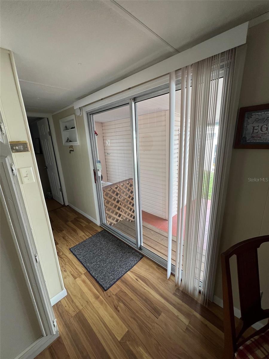 Image 7 of 25 For 11300 124th Avenue 165