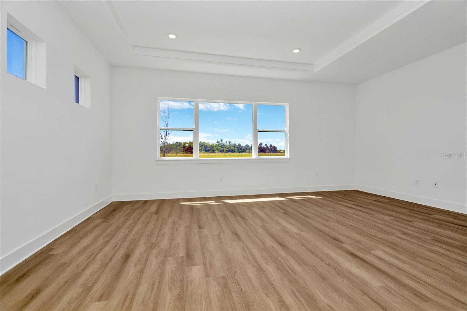 Listing photo id 19 for 8347 Golden Beach Court