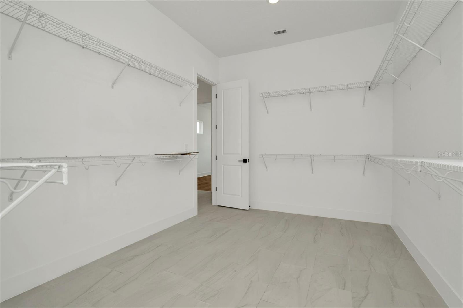 Listing photo id 22 for 8347 Golden Beach Court