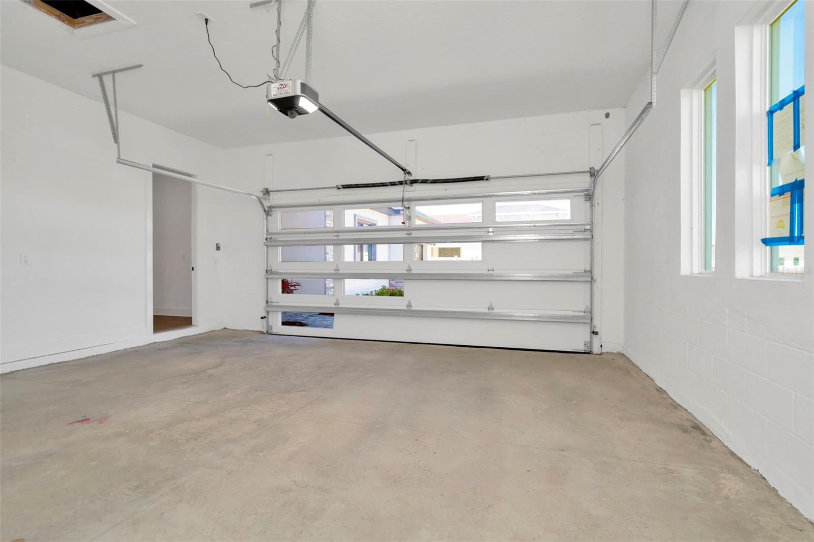 Listing photo id 31 for 8347 Golden Beach Court
