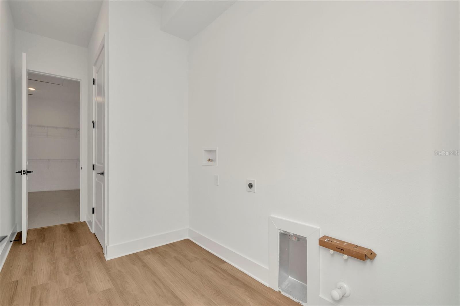Listing photo id 33 for 8347 Golden Beach Court