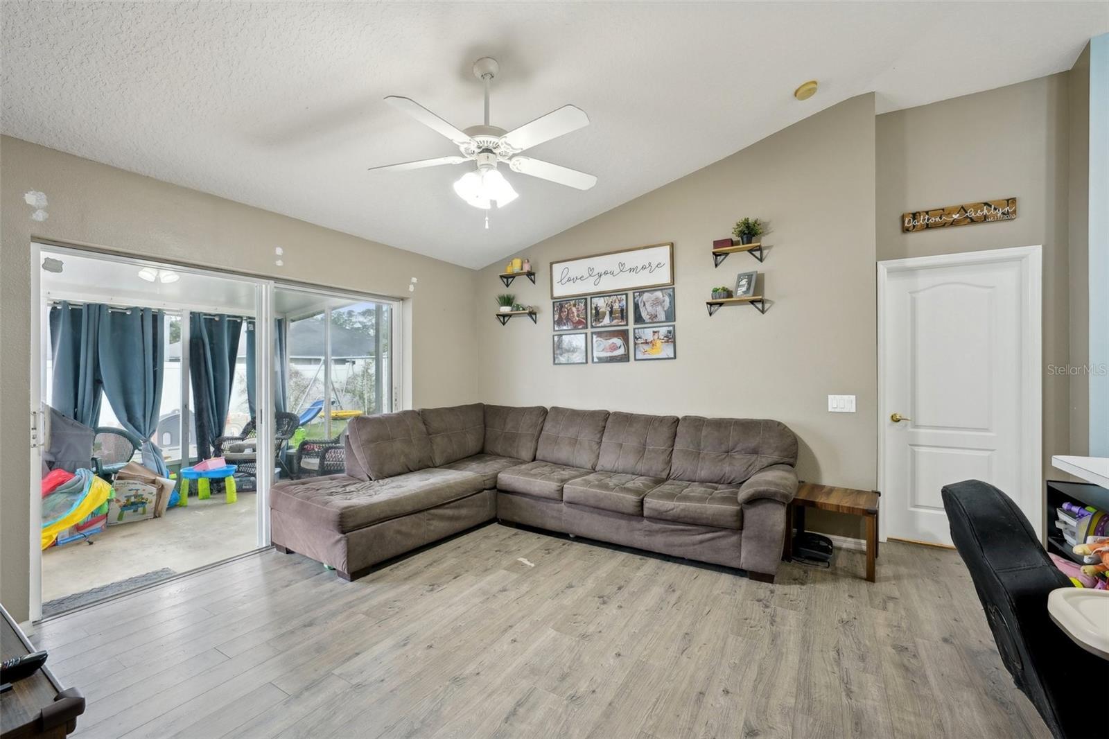 Image 8 of 26 For 6325 Chapel Pines Boulevard