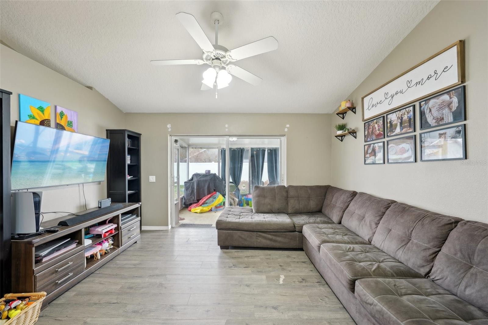 Image 9 of 26 For 6325 Chapel Pines Boulevard