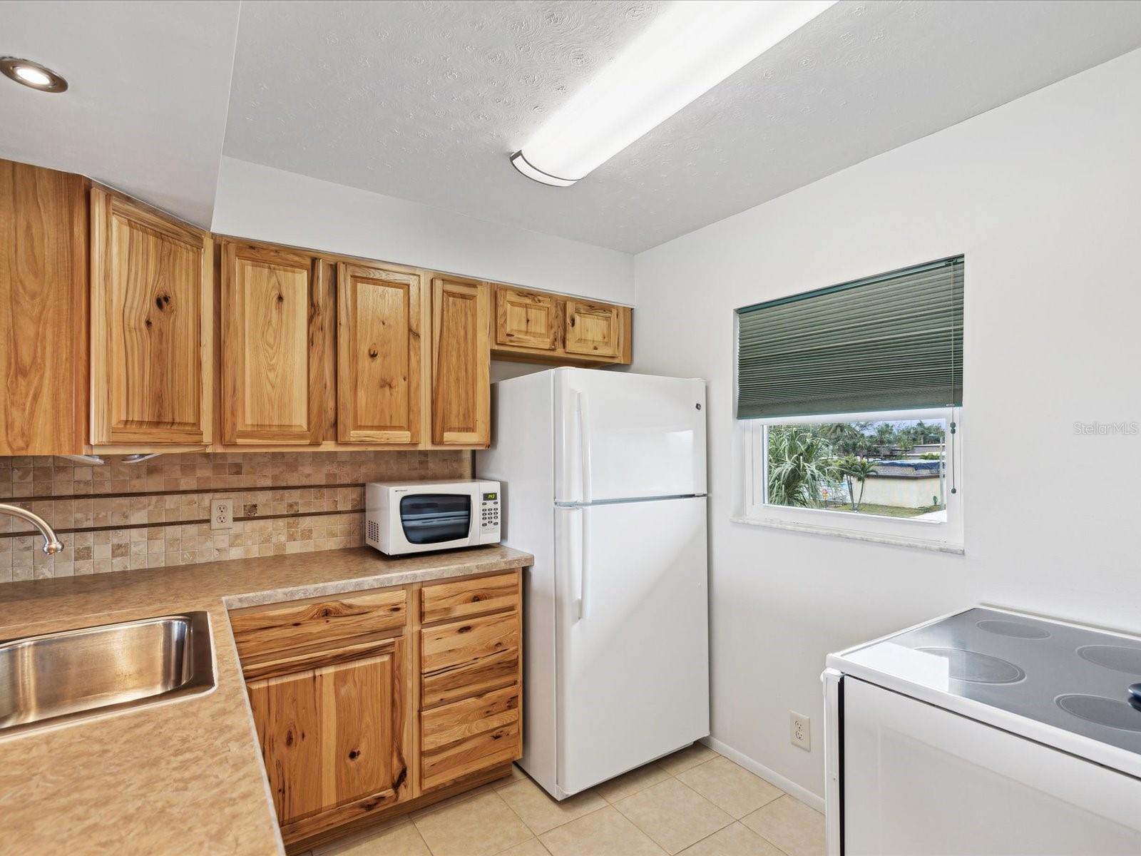 Image 12 of 48 For 11485 Oakhurst Drive 1100-312