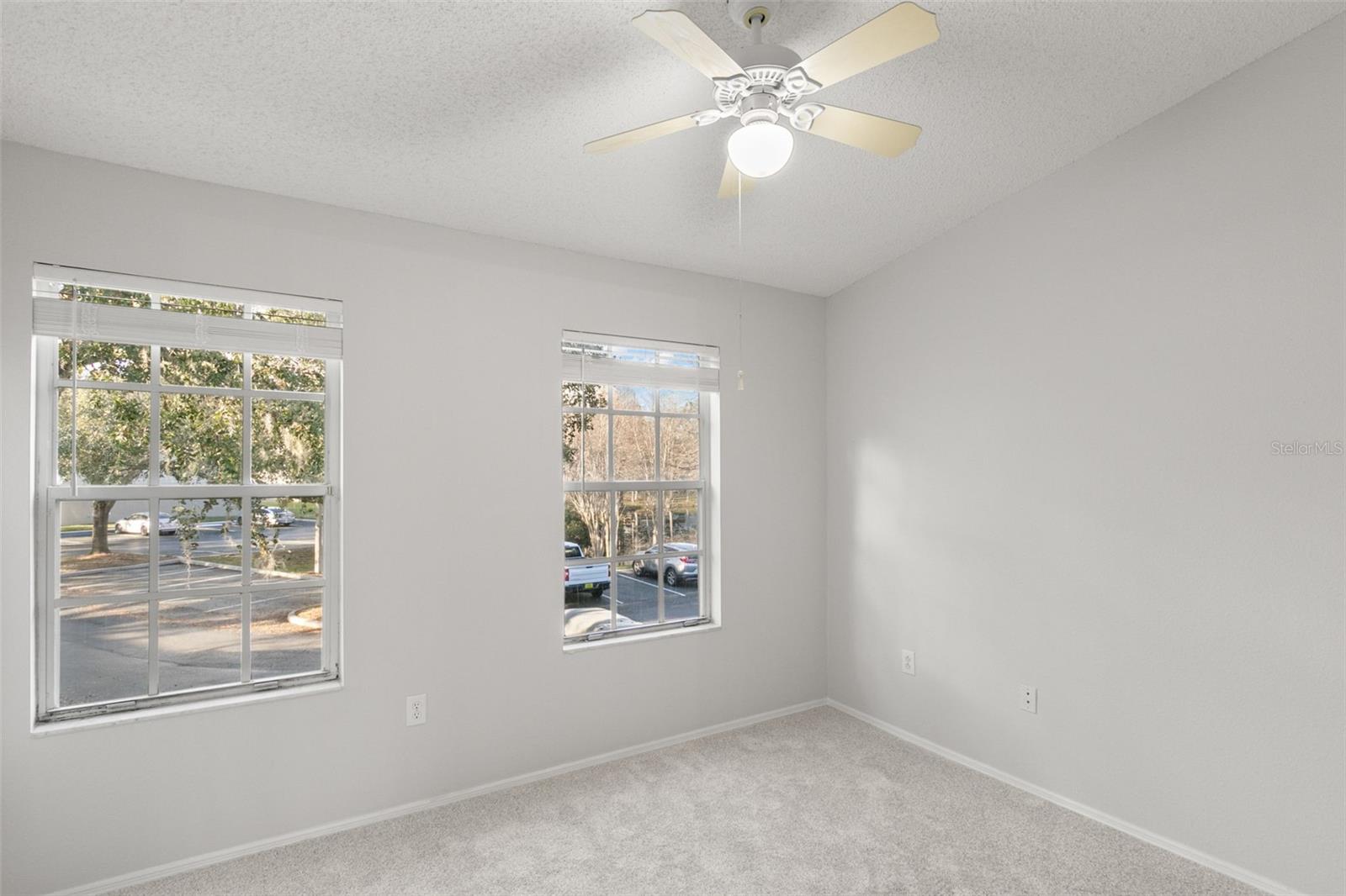 Image 20 of 25 For 8615 Hunters Key Circle
