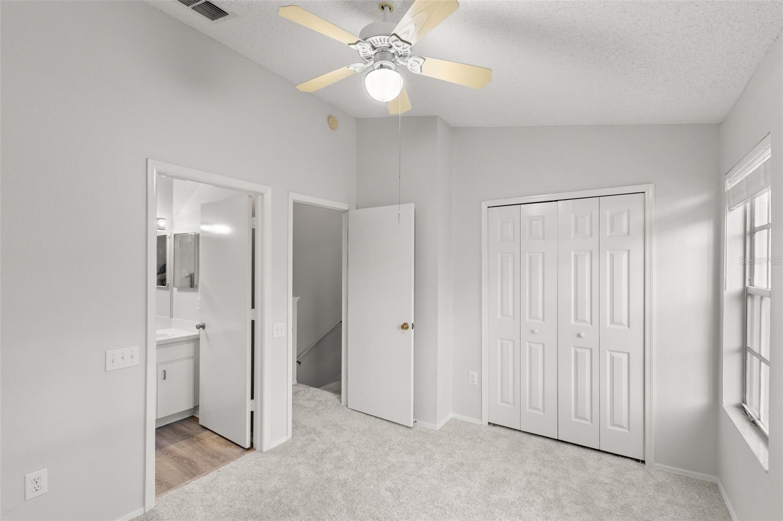 Image 21 of 25 For 8615 Hunters Key Circle