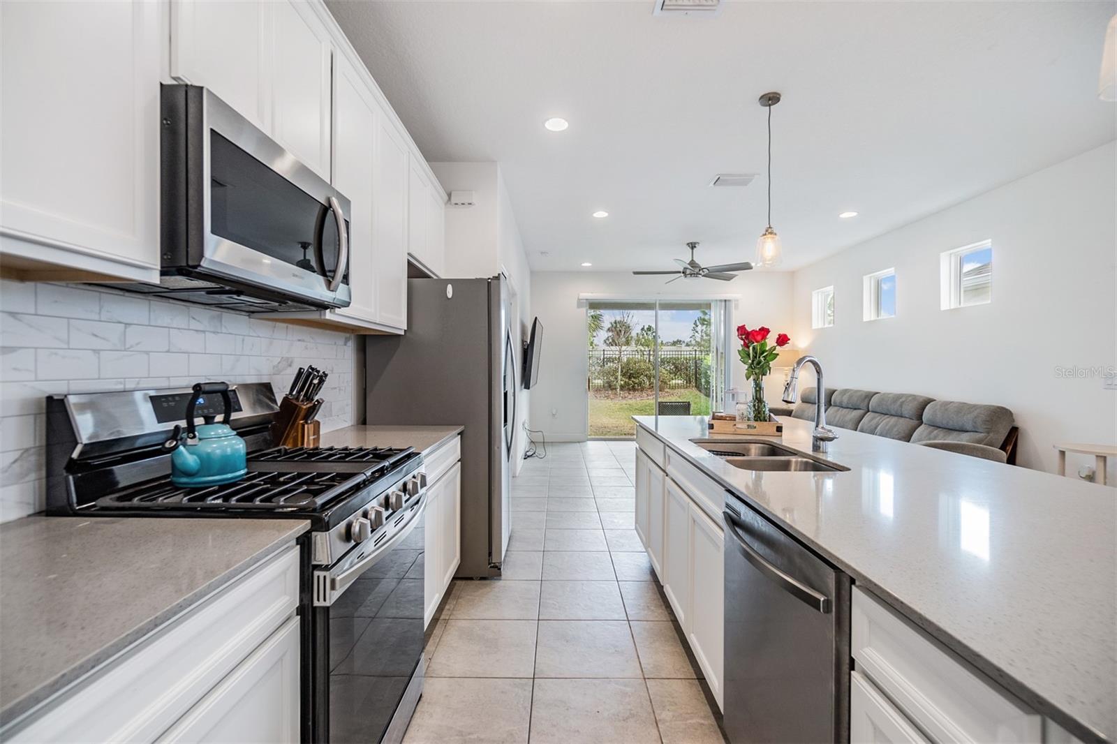 Image 18 of 41 For 5613 Del Coronado Drive