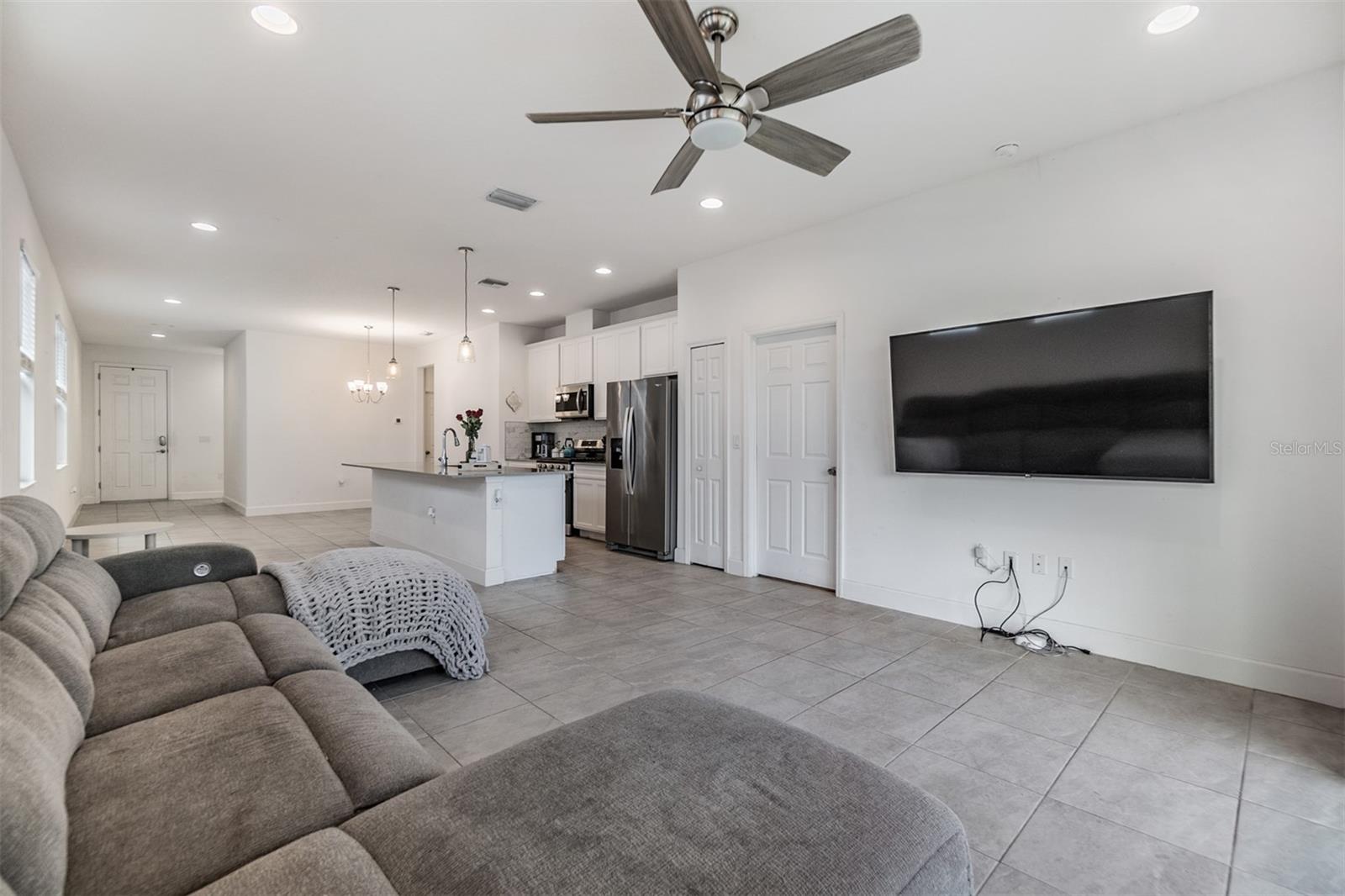 Image 6 of 41 For 5613 Del Coronado Drive