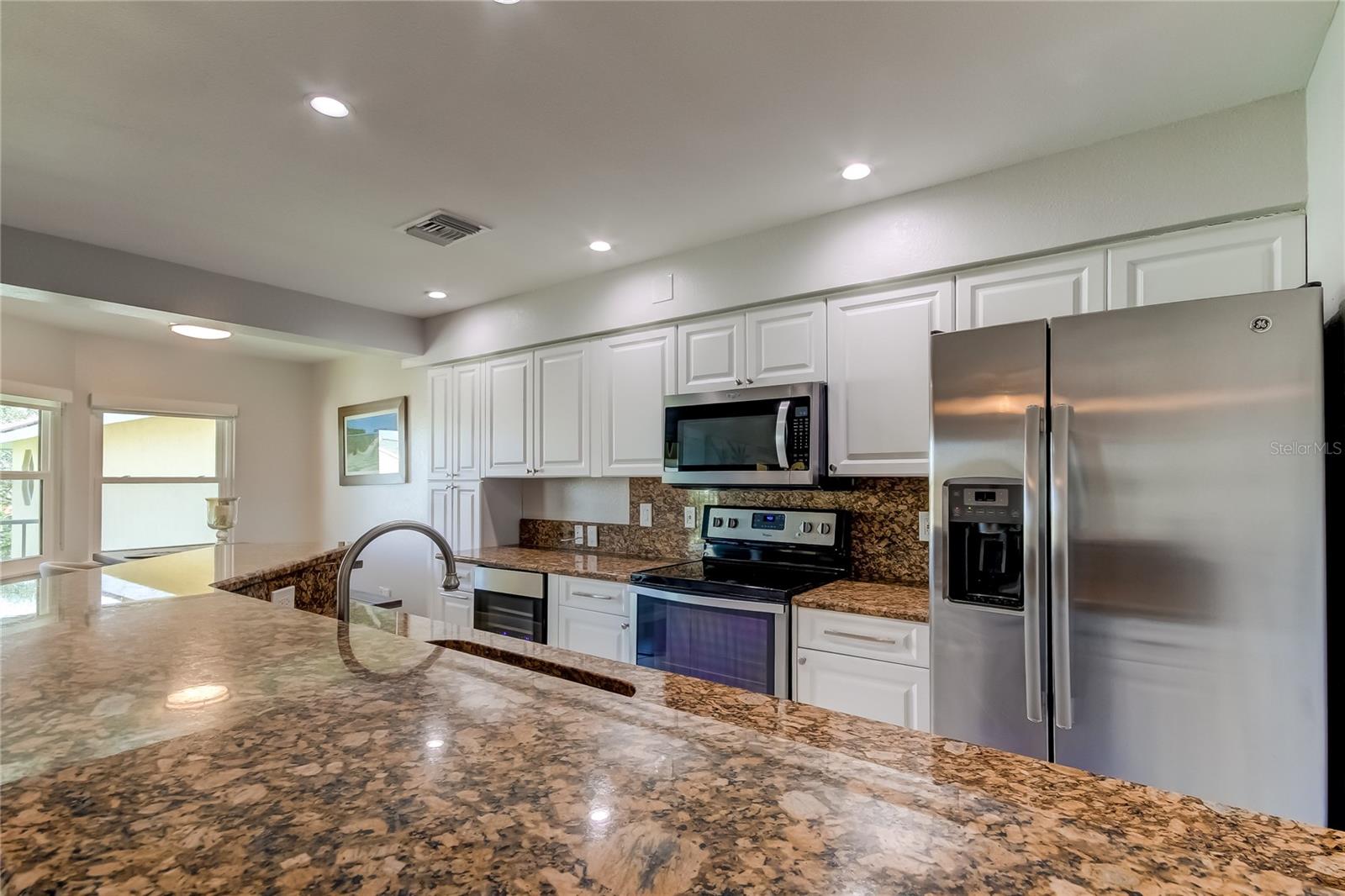 Image 13 of 64 For 1125 Pinellas Bayway S 304