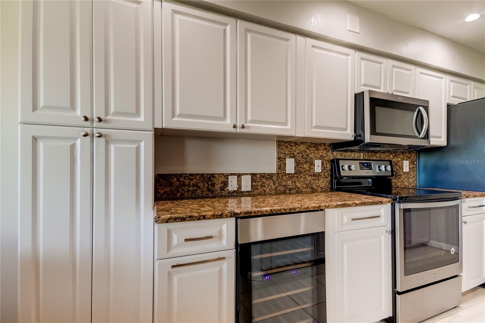 Image 20 of 64 For 1125 Pinellas Bayway S 304