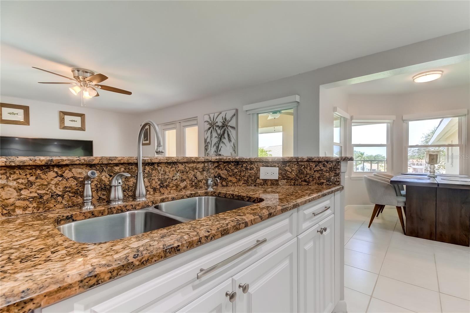 Image 22 of 64 For 1125 Pinellas Bayway S 304