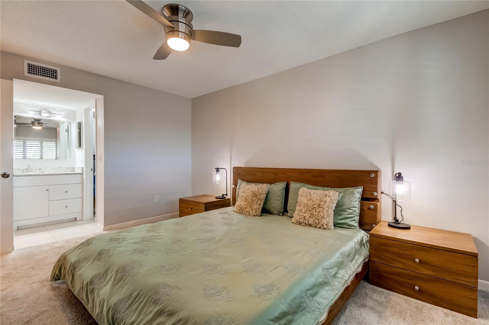 Image 33 of 64 For 1125 Pinellas Bayway S 304