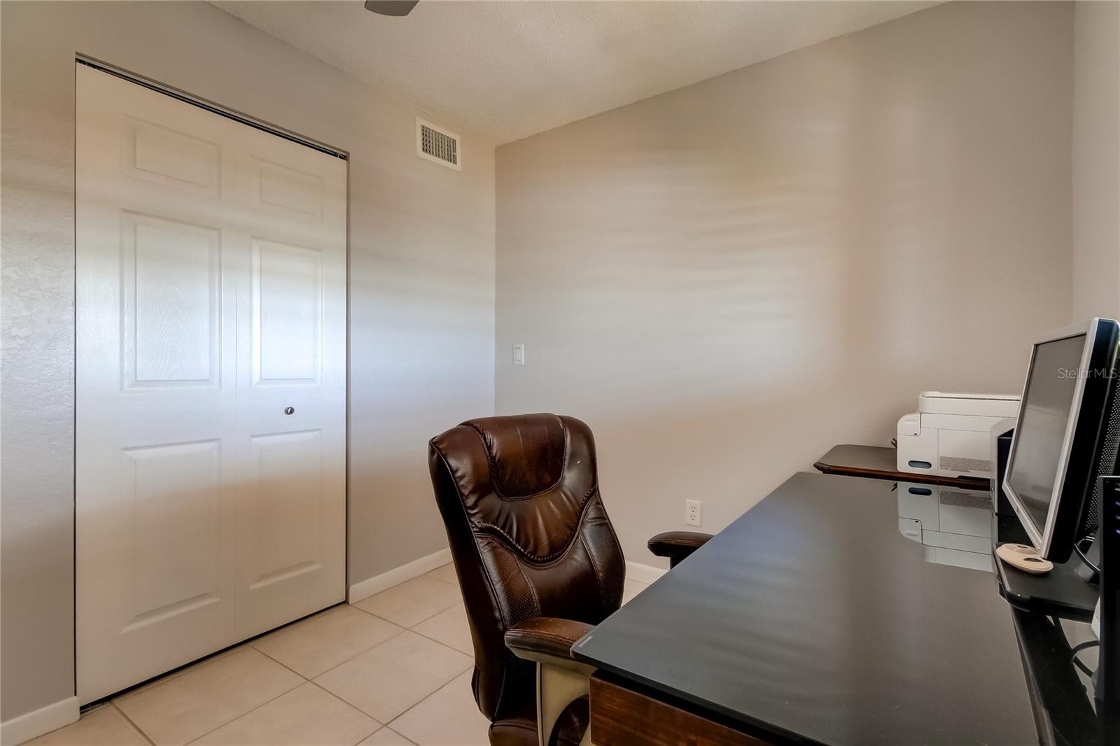 Image 42 of 64 For 1125 Pinellas Bayway S 304