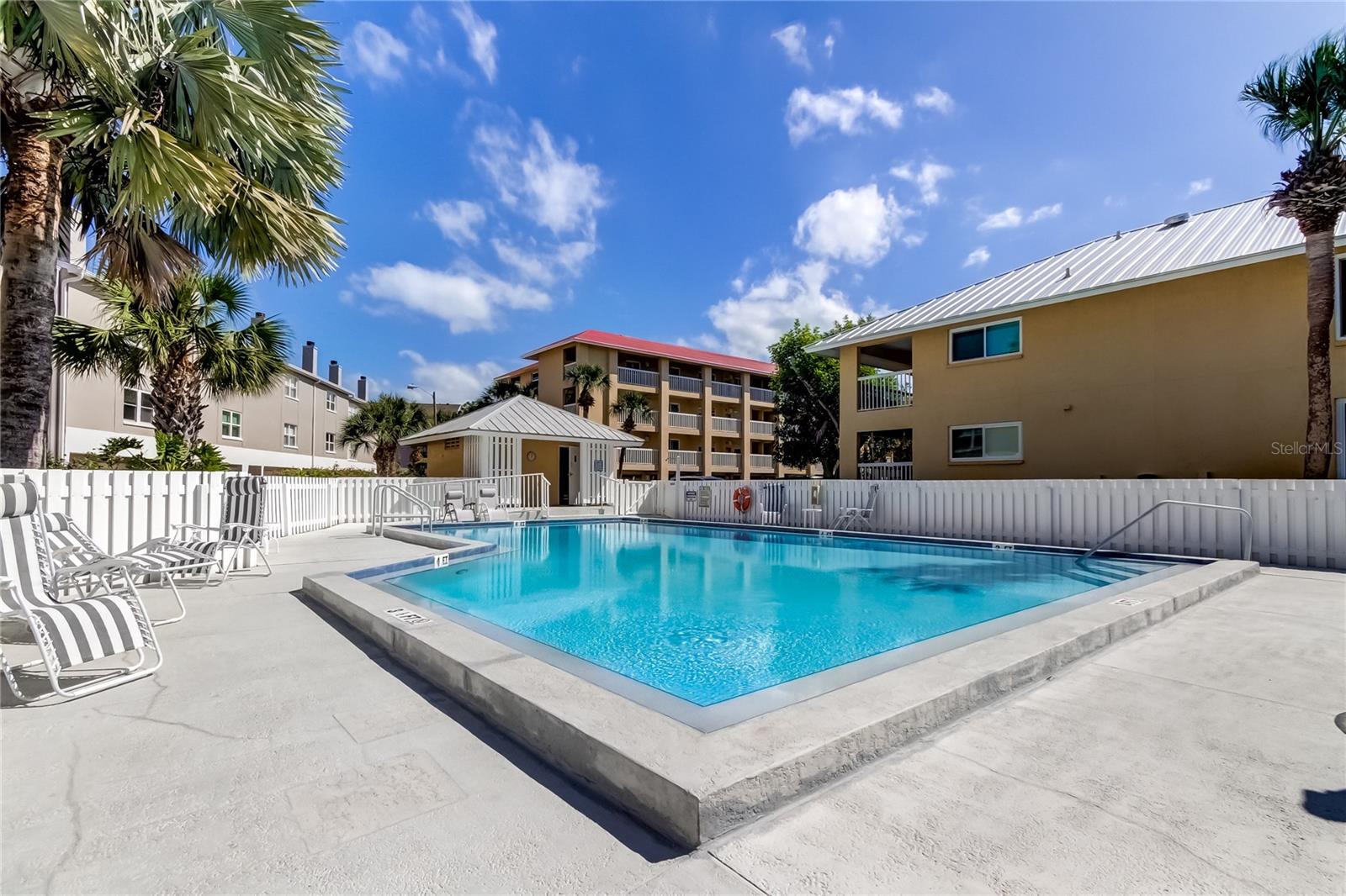 Image 50 of 64 For 1125 Pinellas Bayway S 304