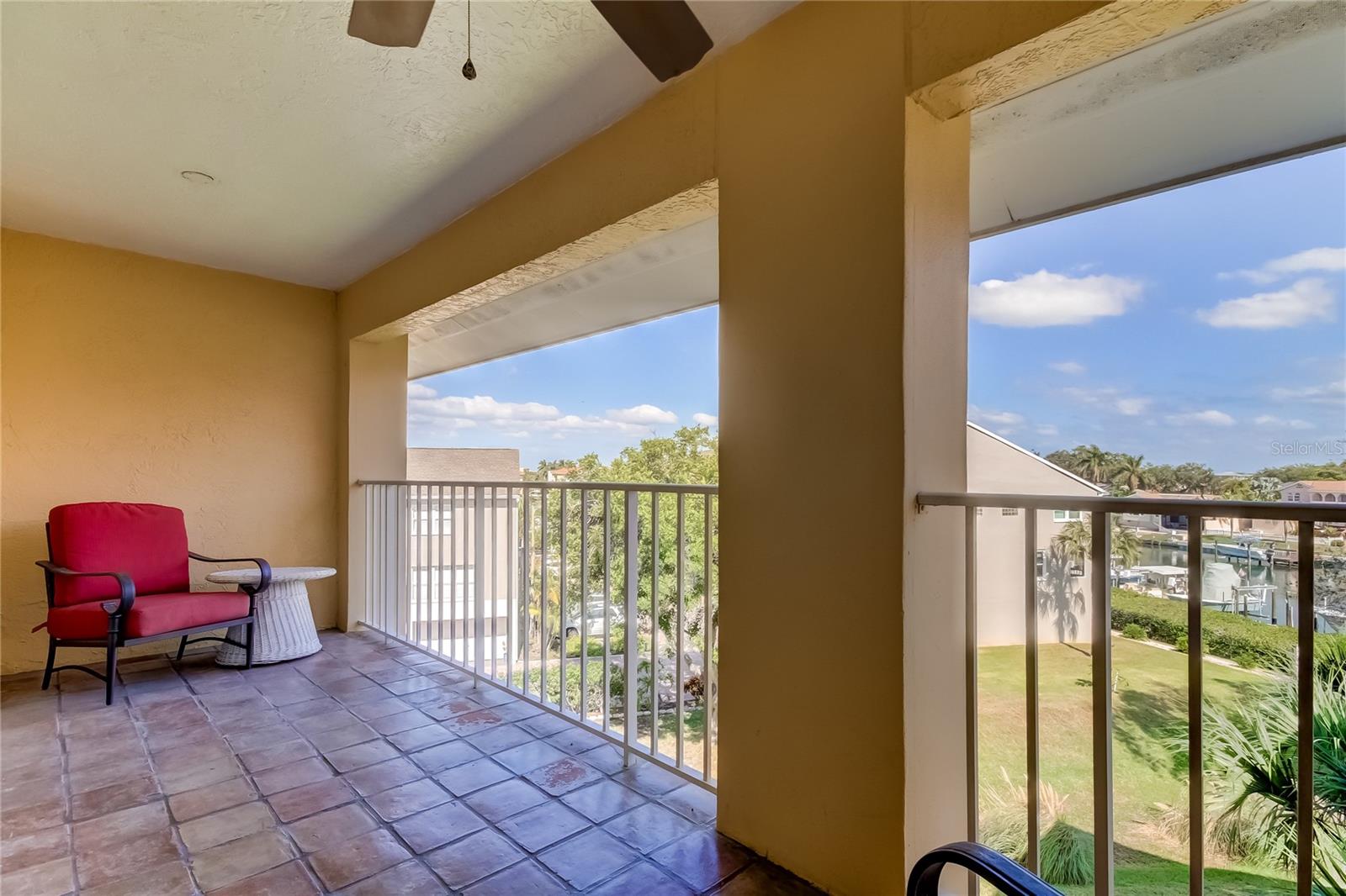 Image 52 of 64 For 1125 Pinellas Bayway S 304
