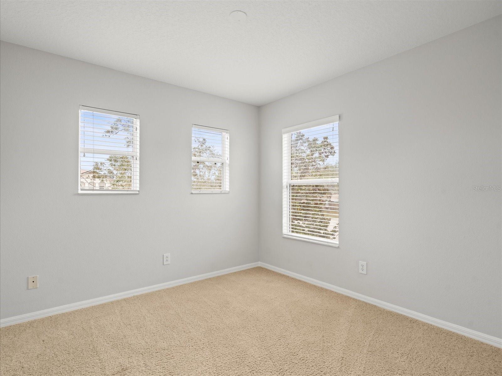 Image 31 of 41 For 17608 Glenapp Drive