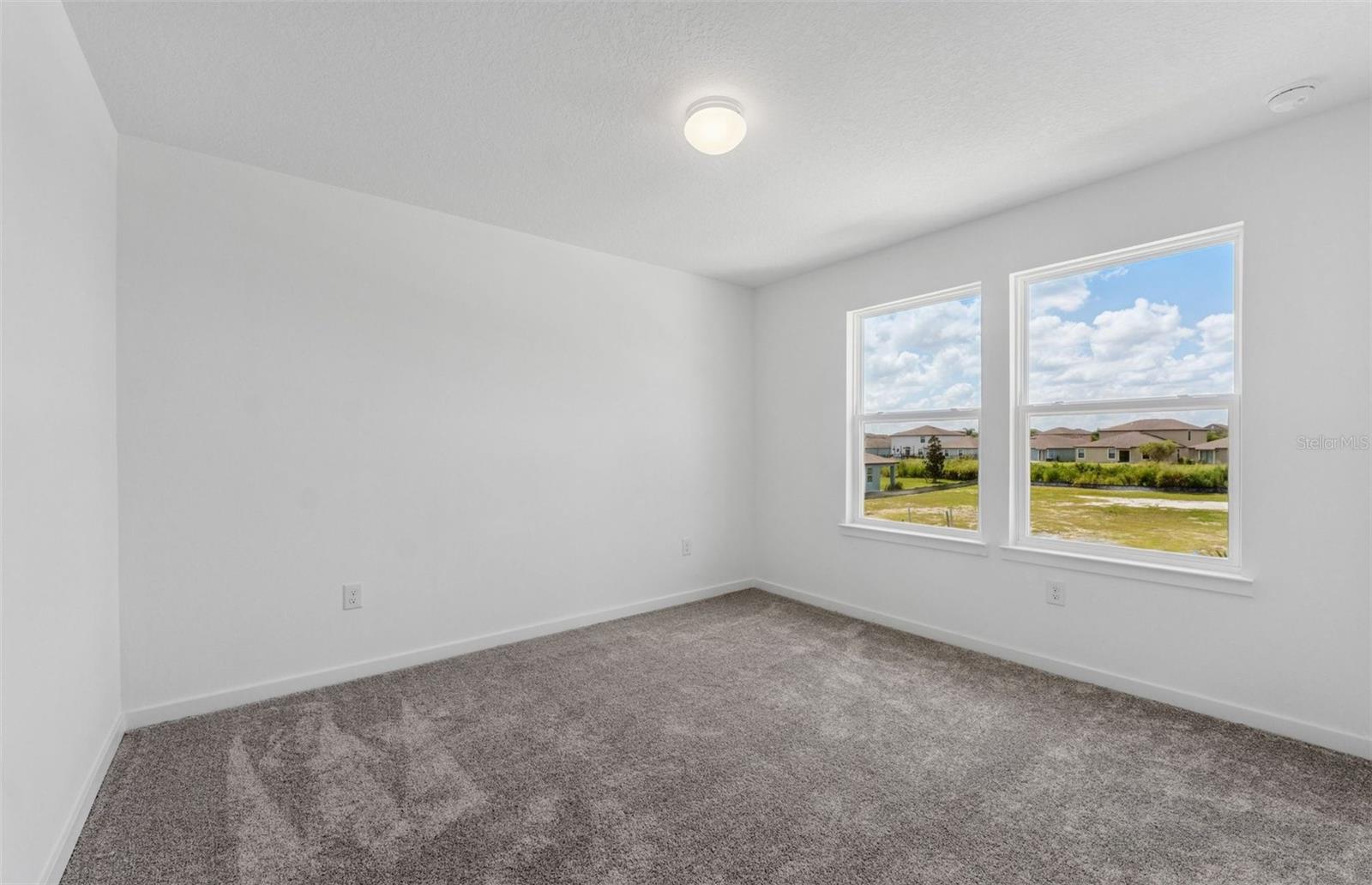 Image 15 of 24 For 9822 Crescent Moon Drive