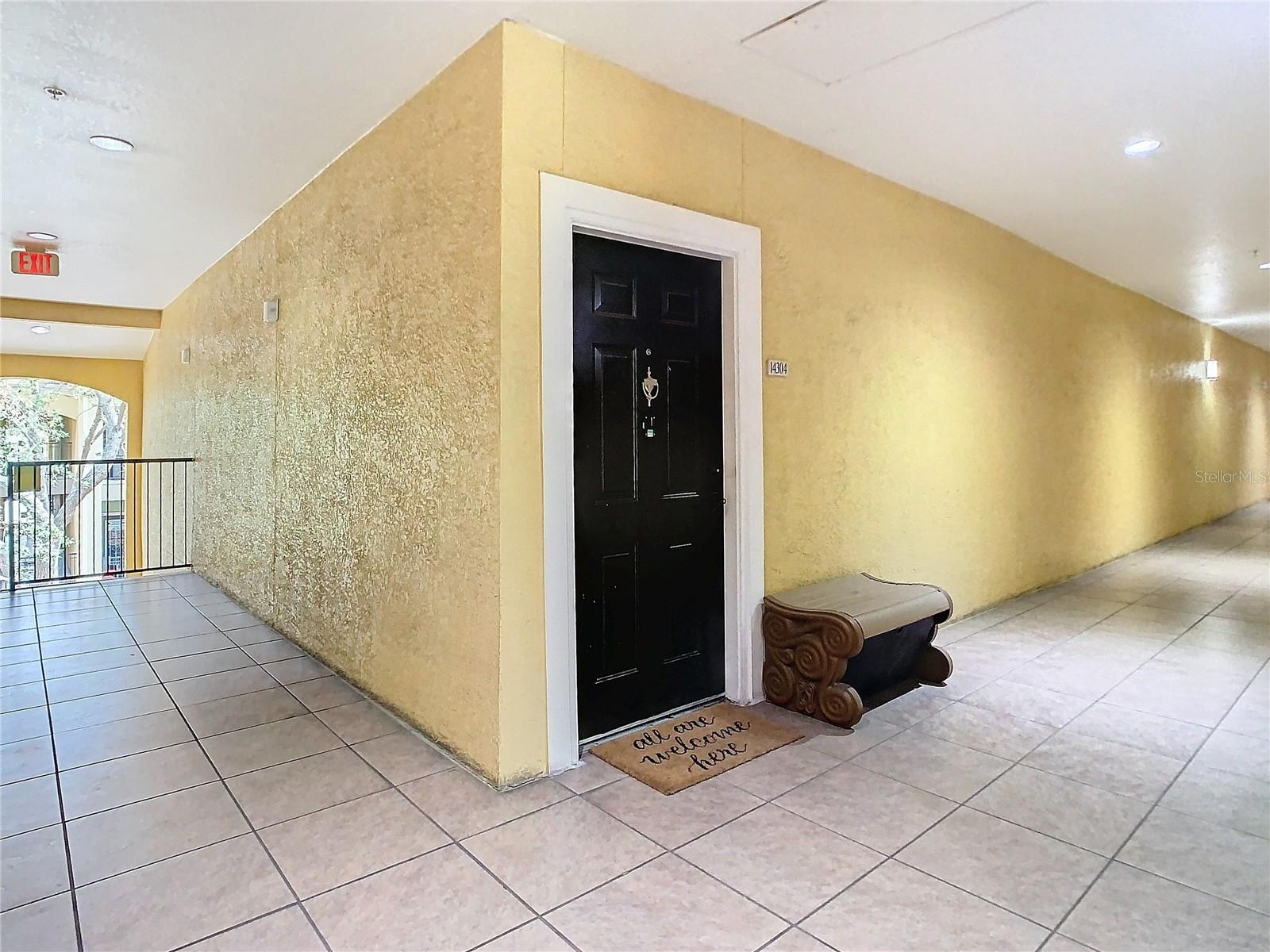 Listing photo id 0 for 2010 Palm Avenue 14304