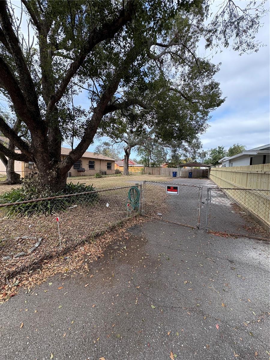 Image 1 of 8 For Bougainvillea Avenue