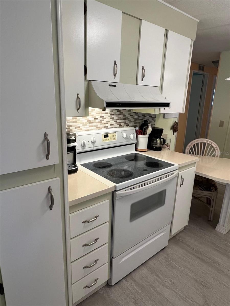 Image 11 of 33 For 52 Frangipani Circle