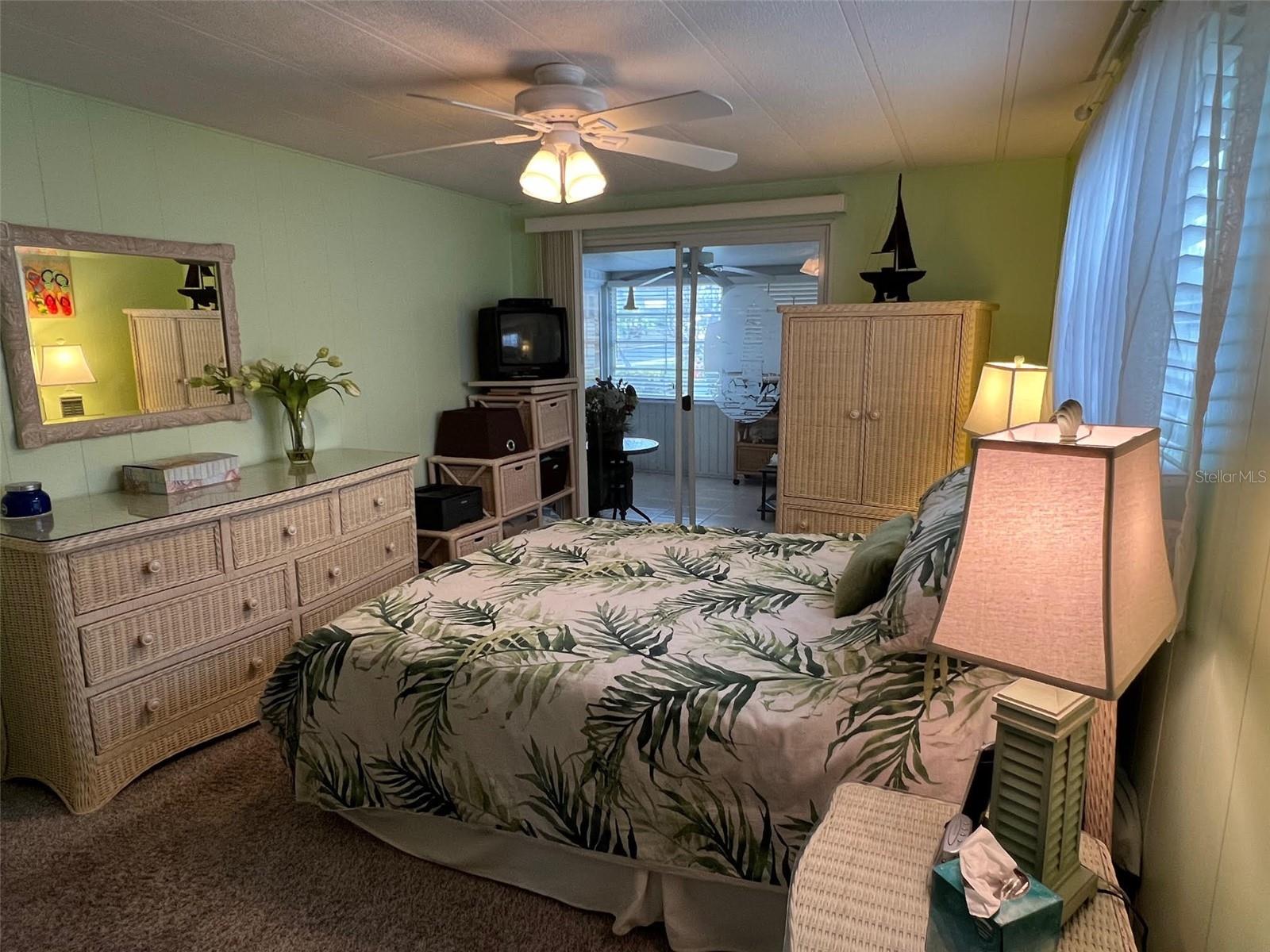 Image 23 of 33 For 52 Frangipani Circle