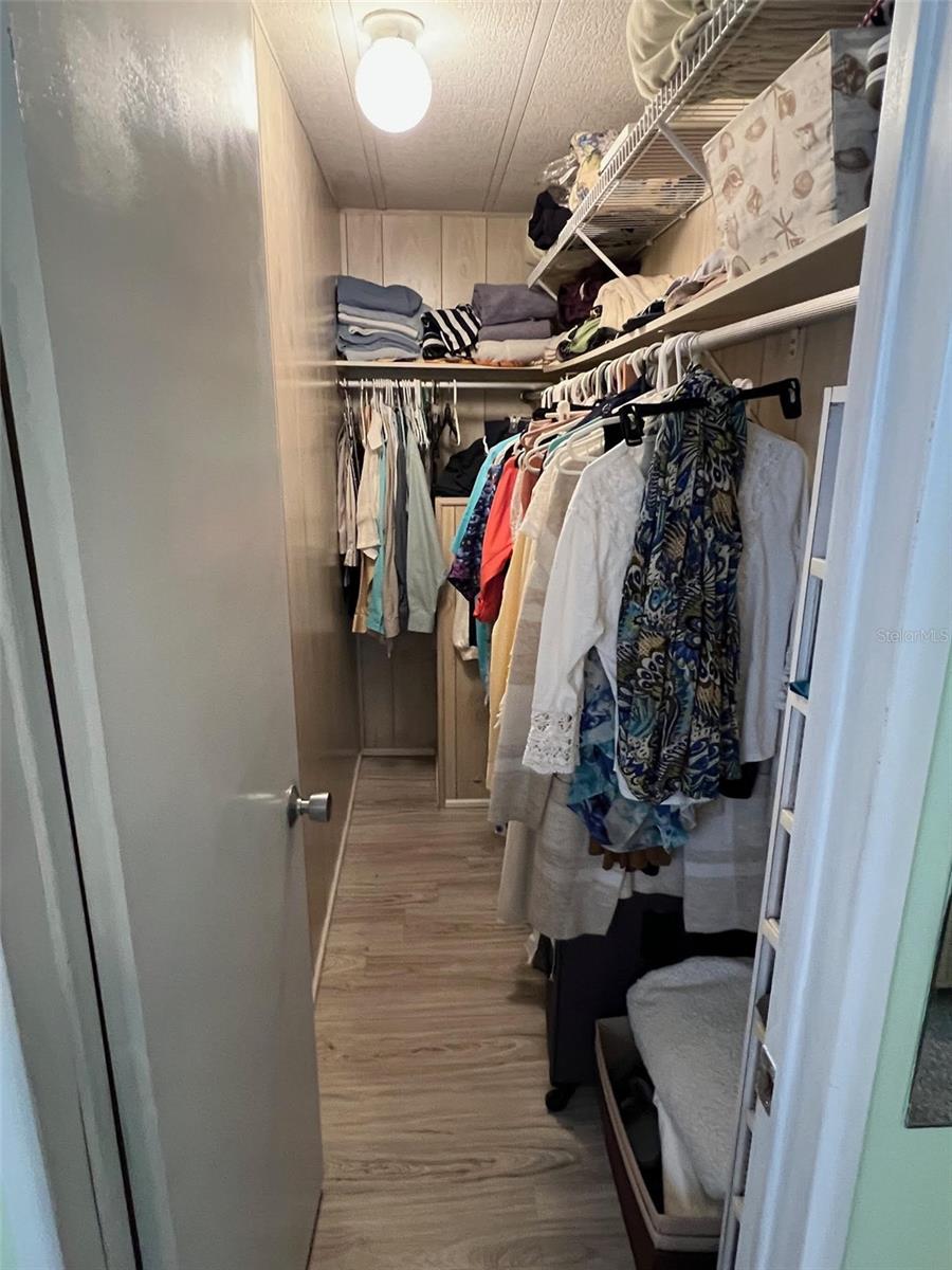 Image 24 of 33 For 52 Frangipani Circle