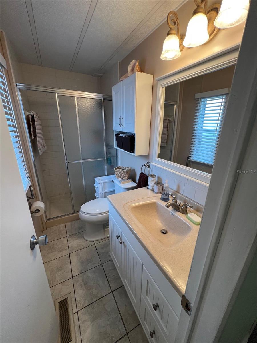 Image 28 of 33 For 52 Frangipani Circle