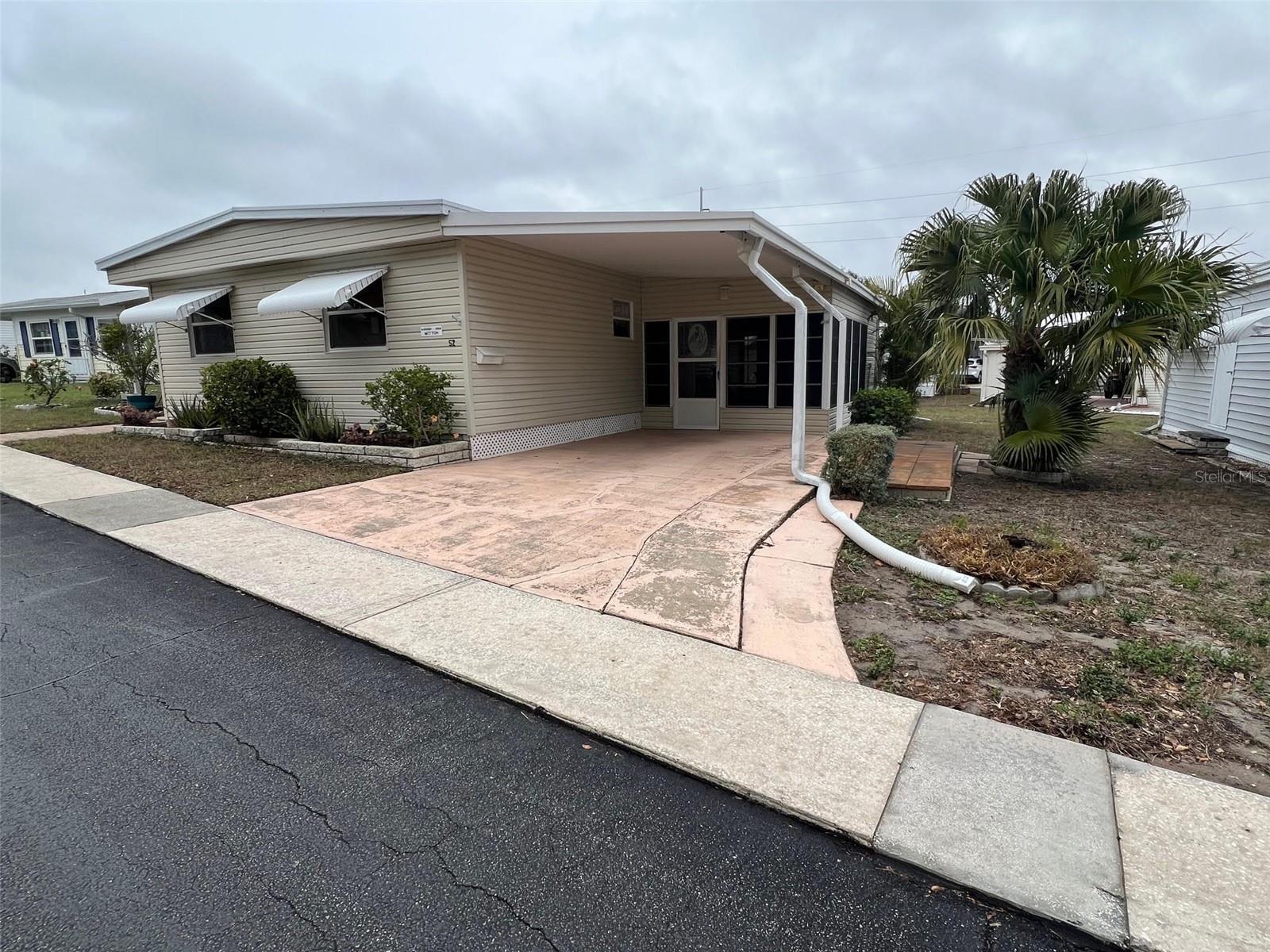 Image 3 of 33 For 52 Frangipani Circle