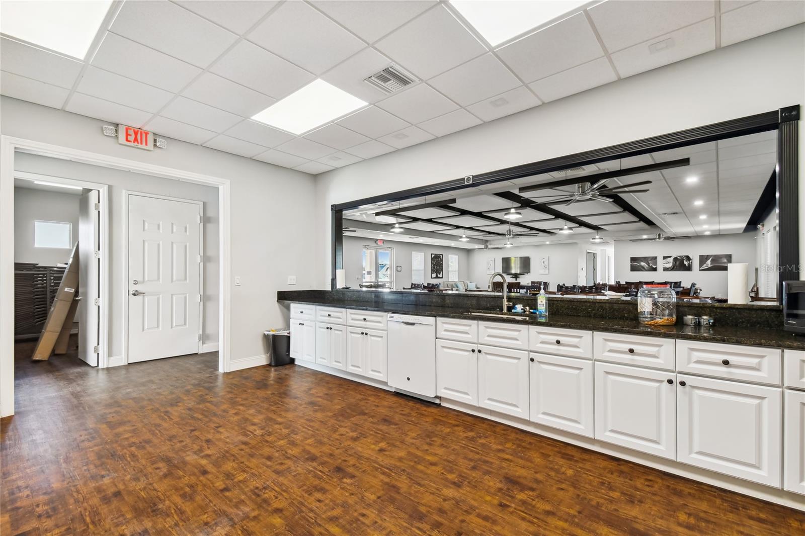 Image 60 of 67 For 8239 Sand Crane Circle