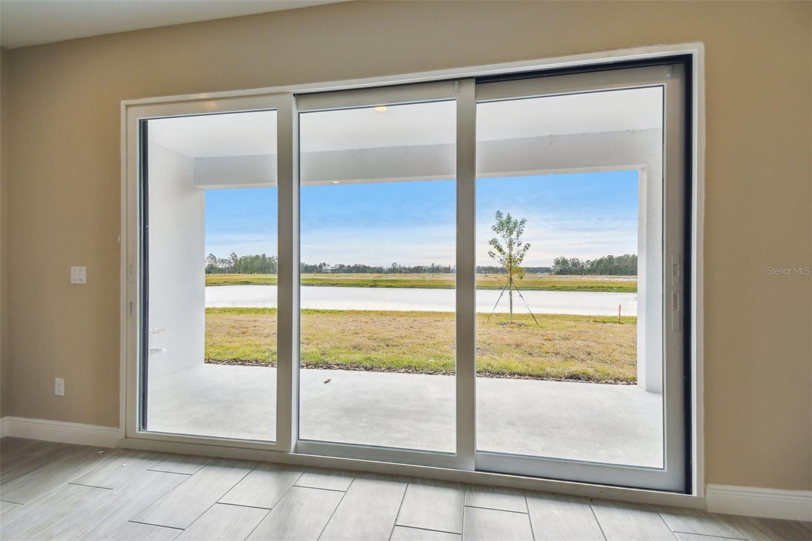 Listing photo id 9 for 2416 Wise River Lane