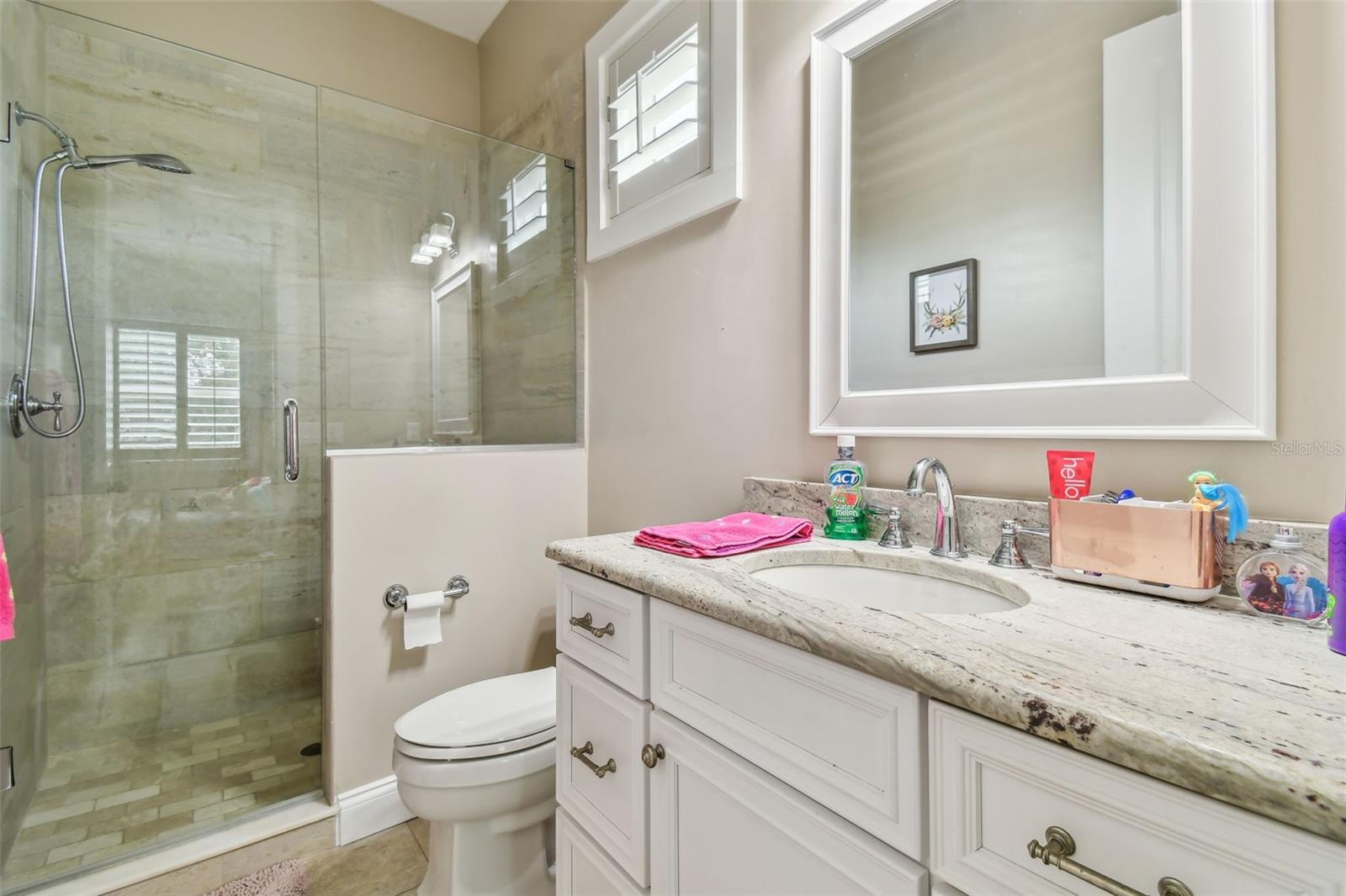 Listing photo id 45 for 2315 Dovewood Estates Court