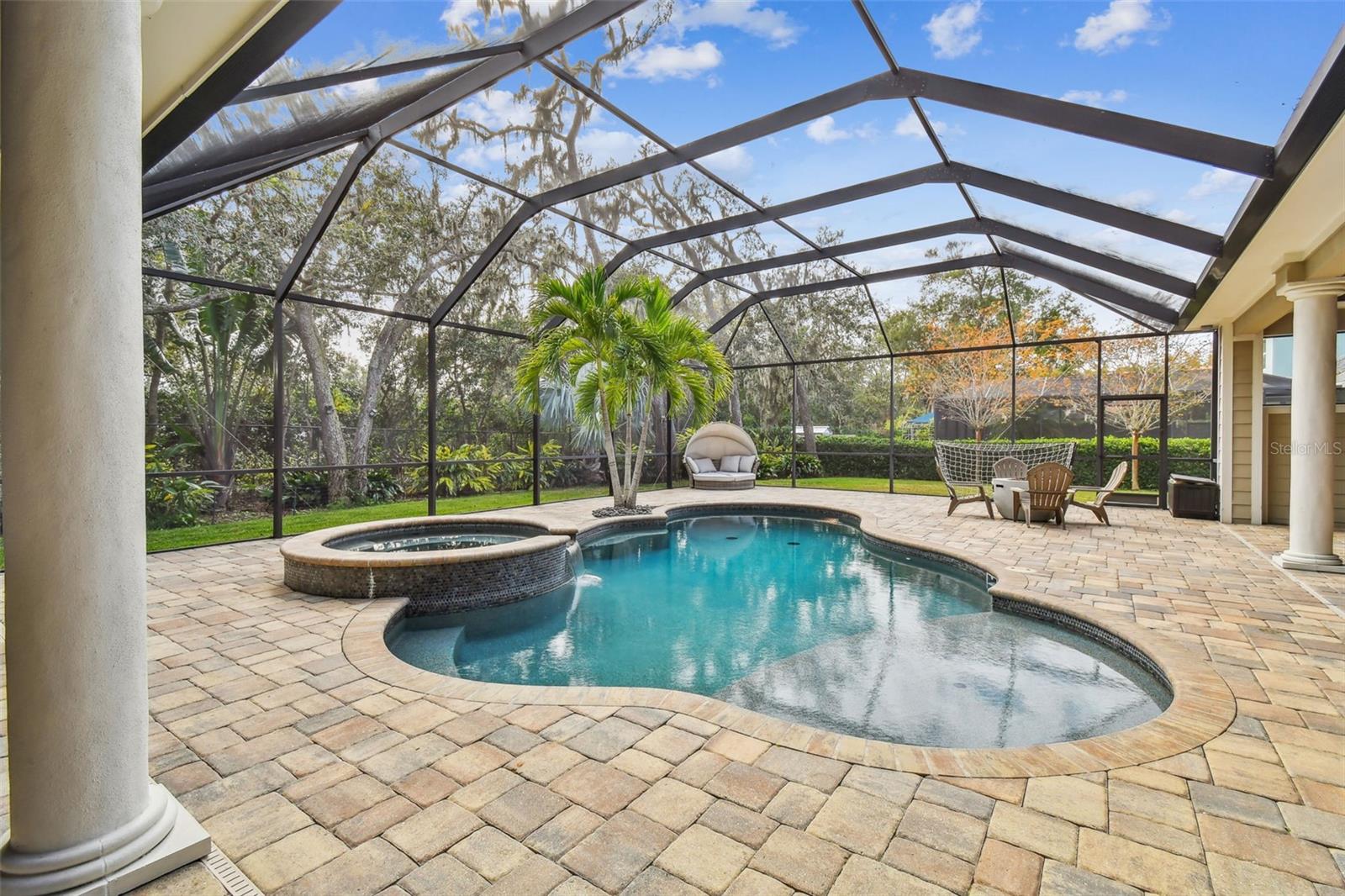 Listing photo id 59 for 2315 Dovewood Estates Court