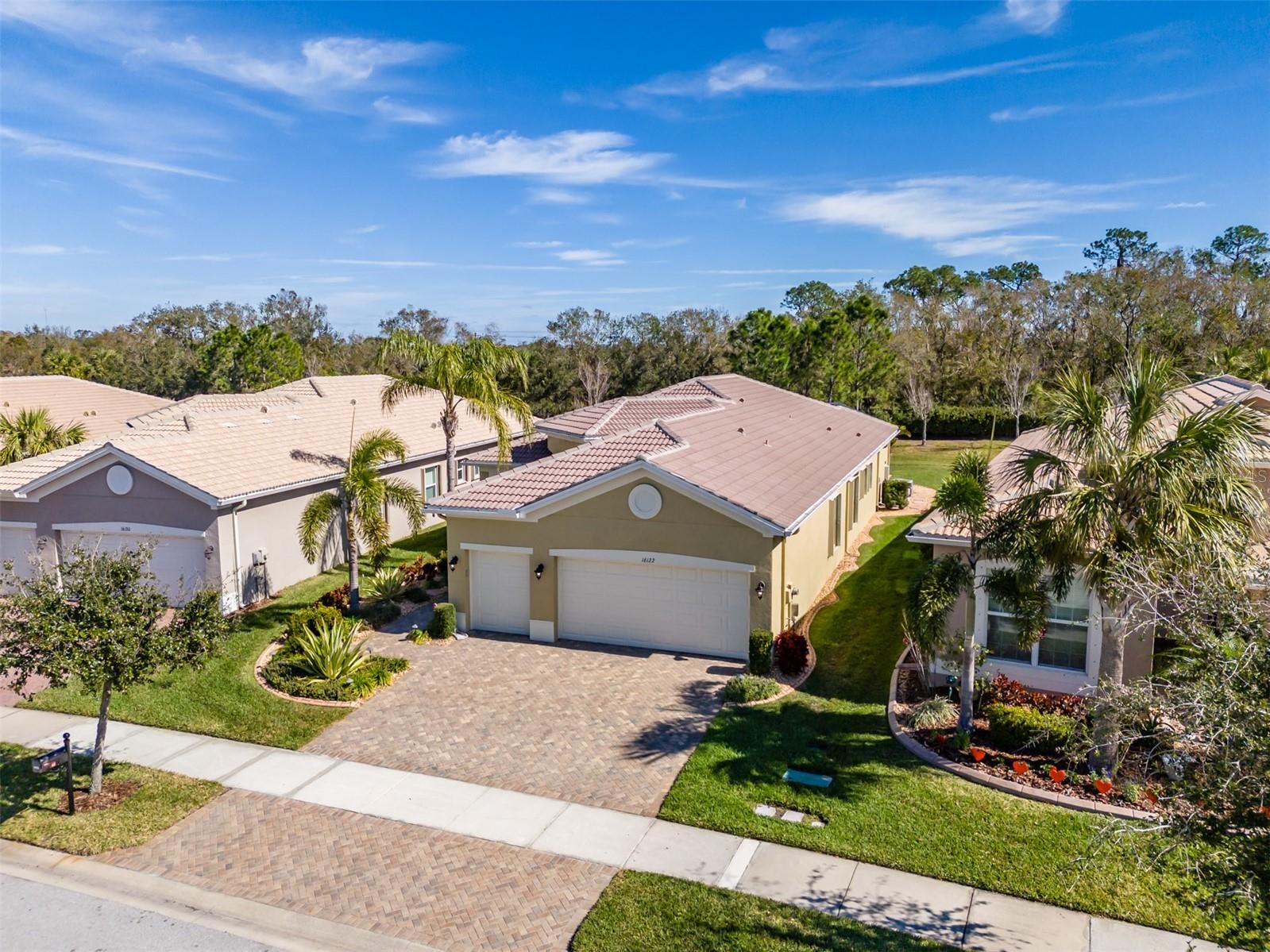 Image 8 of 97 For 16122 Cedar Key Dr