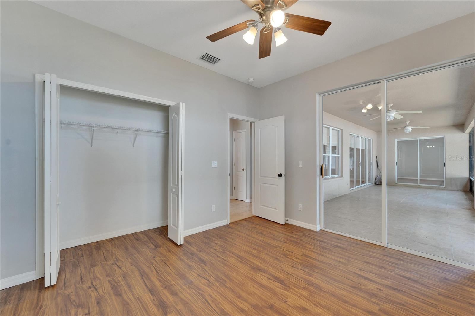 Listing photo id 26 for 2715 Durant Trails Boulevard