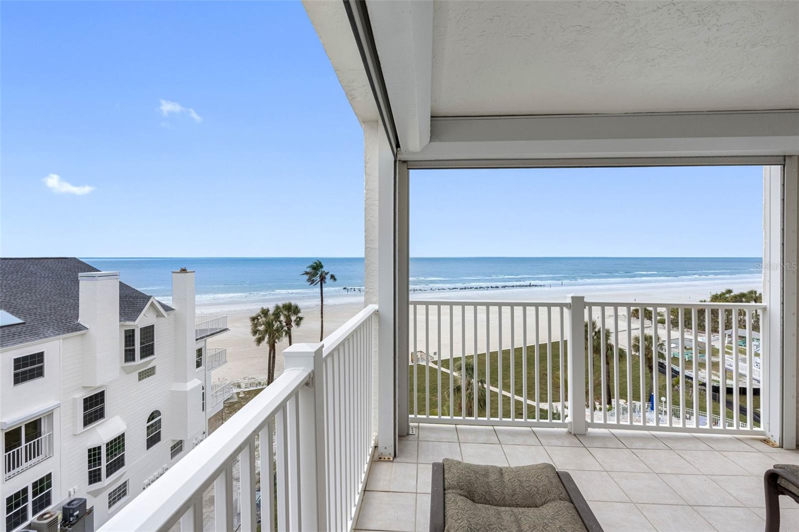 Image 10 of 51 For 17980 Gulf Boulevard 501