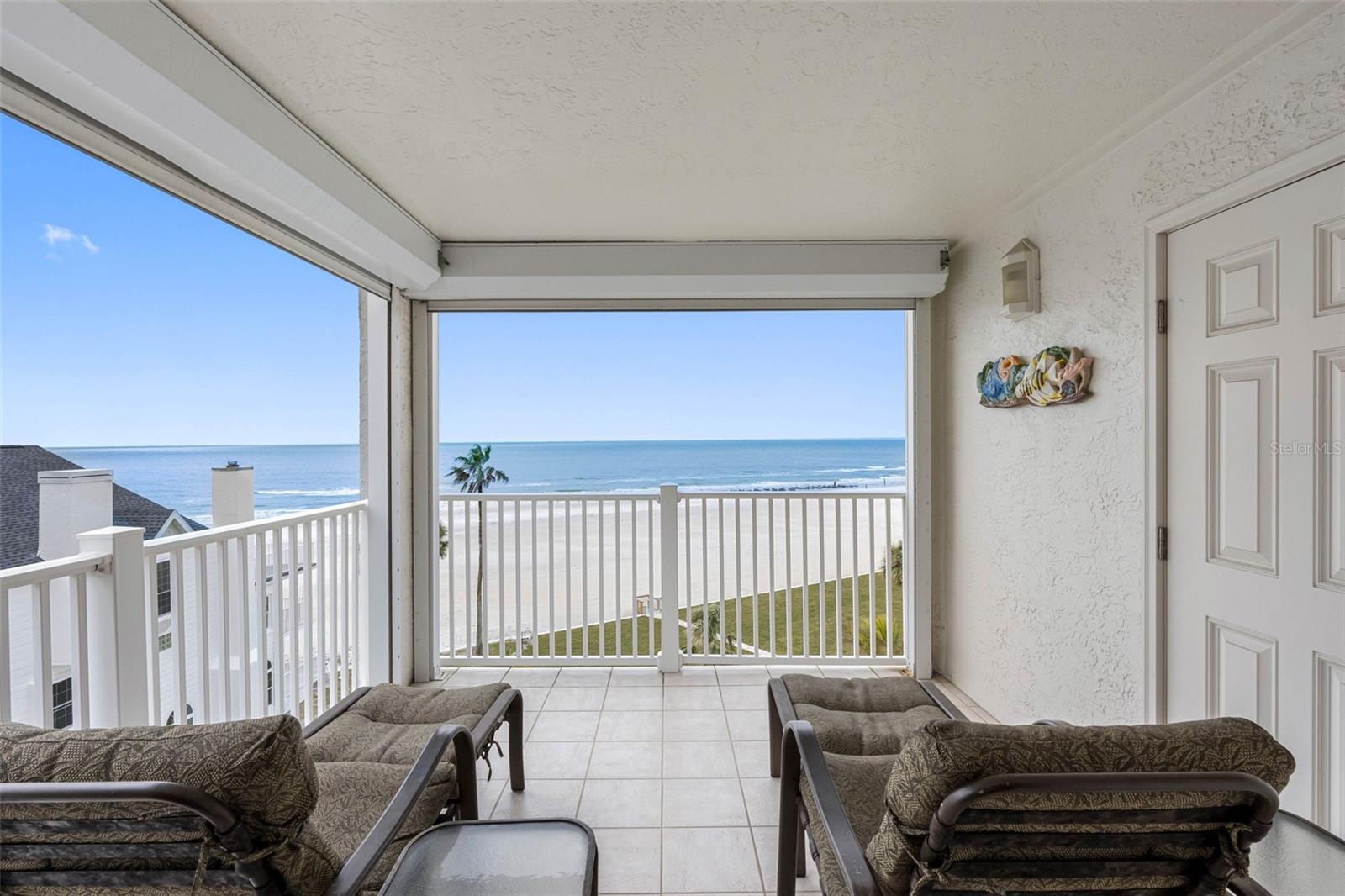 Image 7 of 52 For 17980 Gulf Boulevard 501