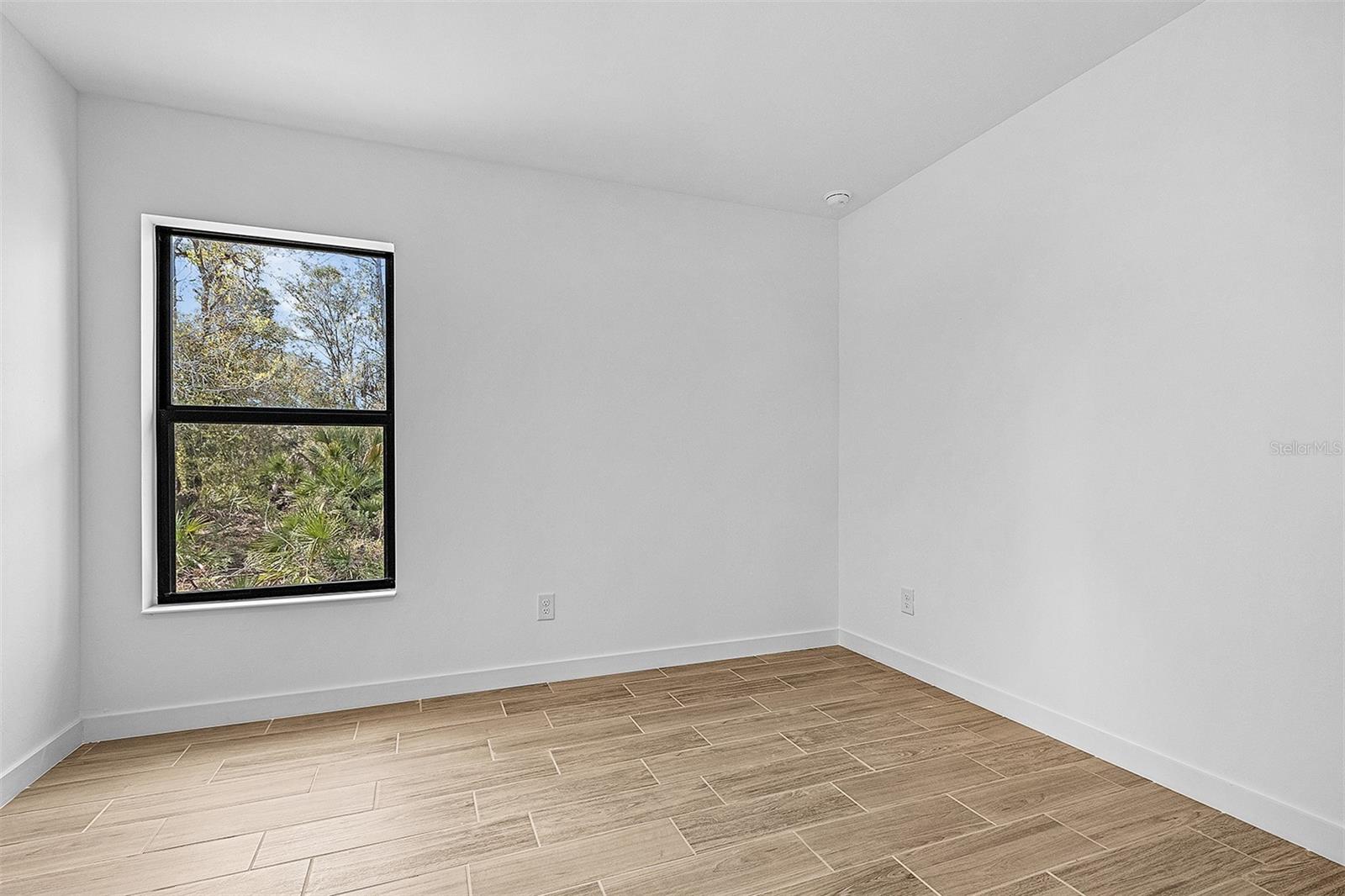 Image 12 of 20 For 3355 Moncrief Avenue