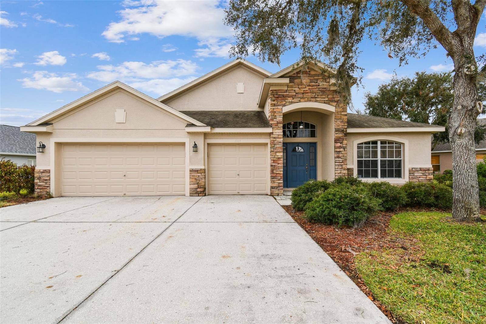 Details for 6944 Runner Oak Drive, WESLEY CHAPEL, FL 33545