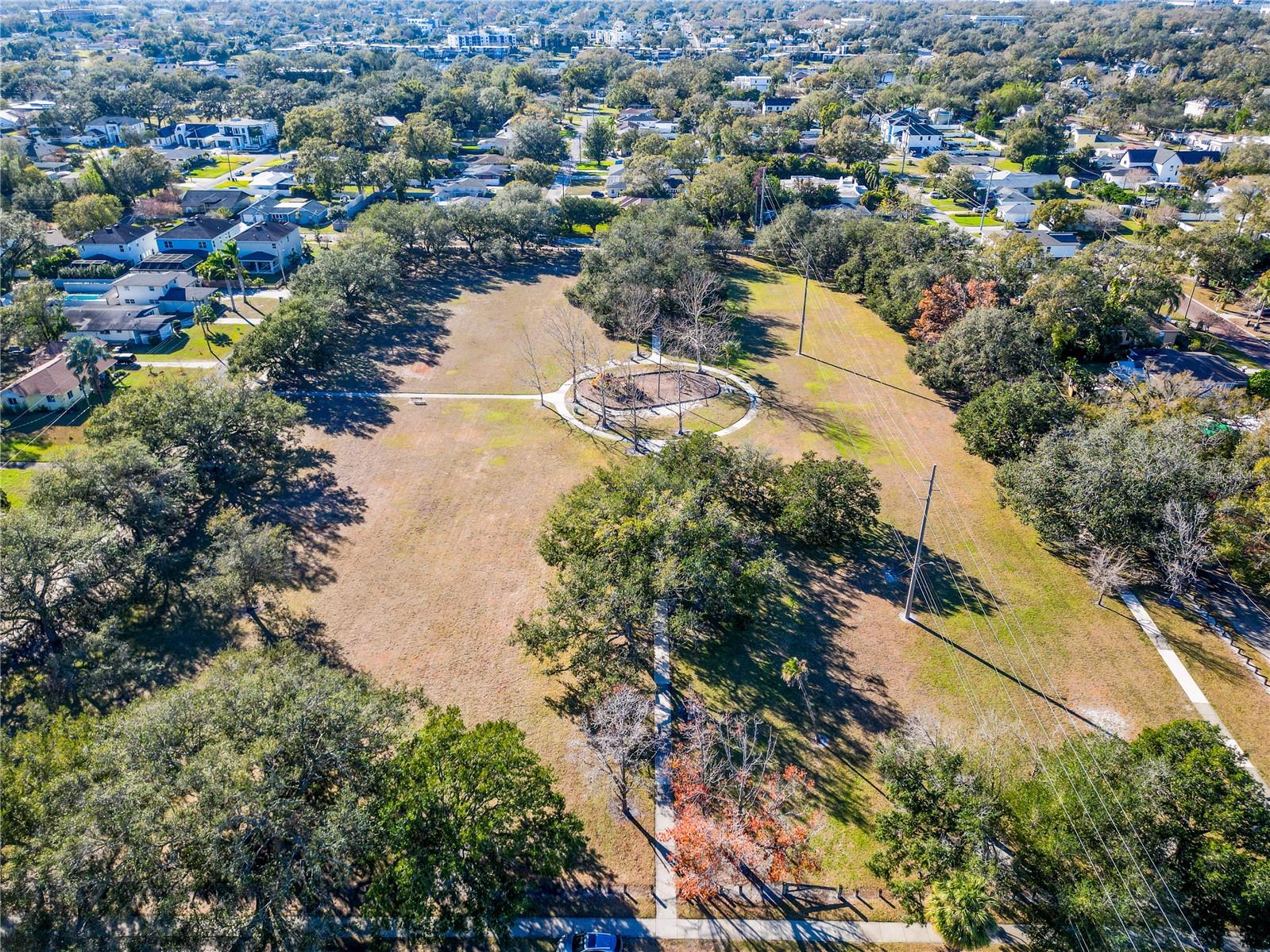 Image 18 of 81 For 818 Adalee Street