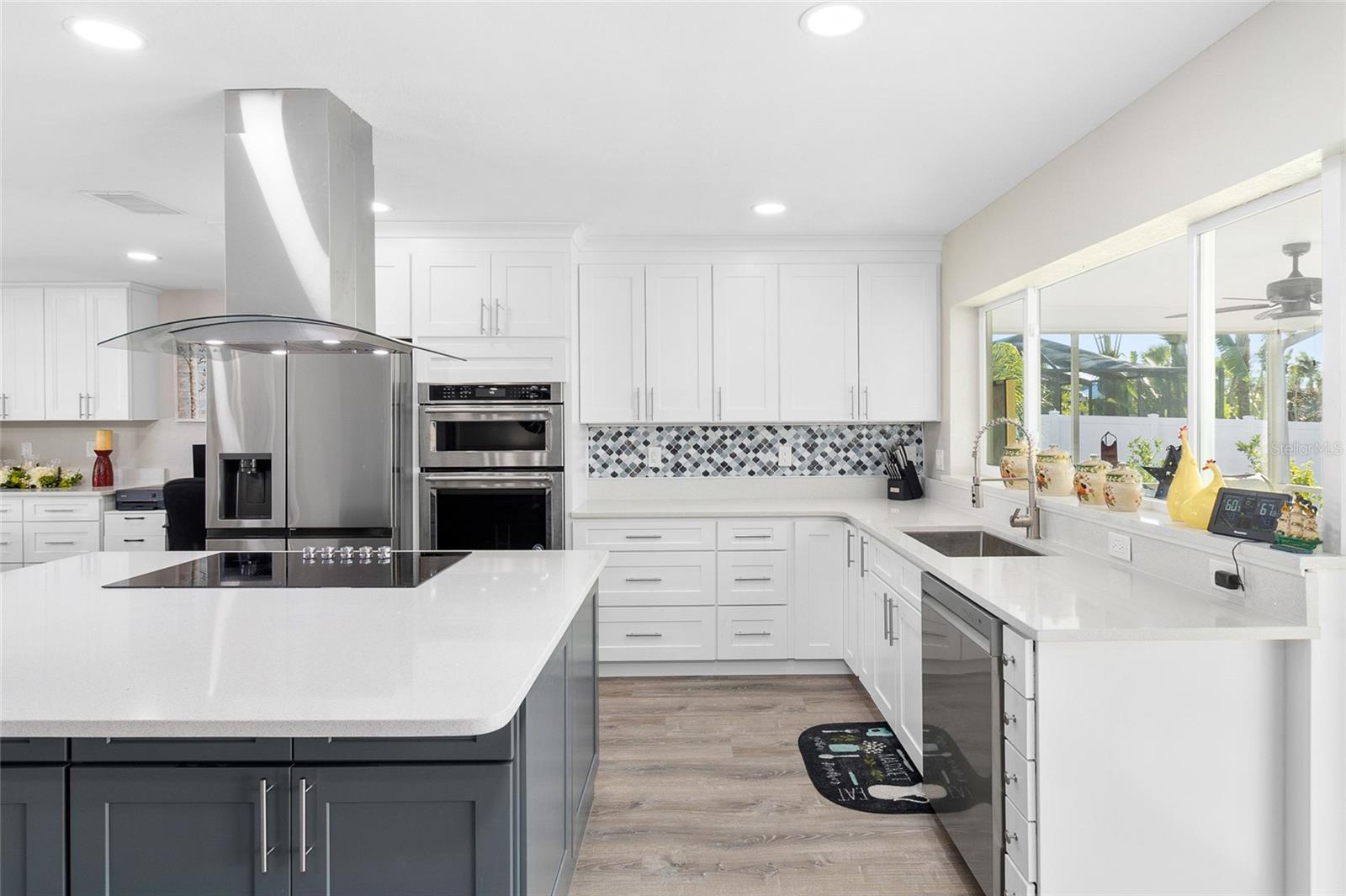 Image 10 of 40 For 6518 Senegal Palm Way