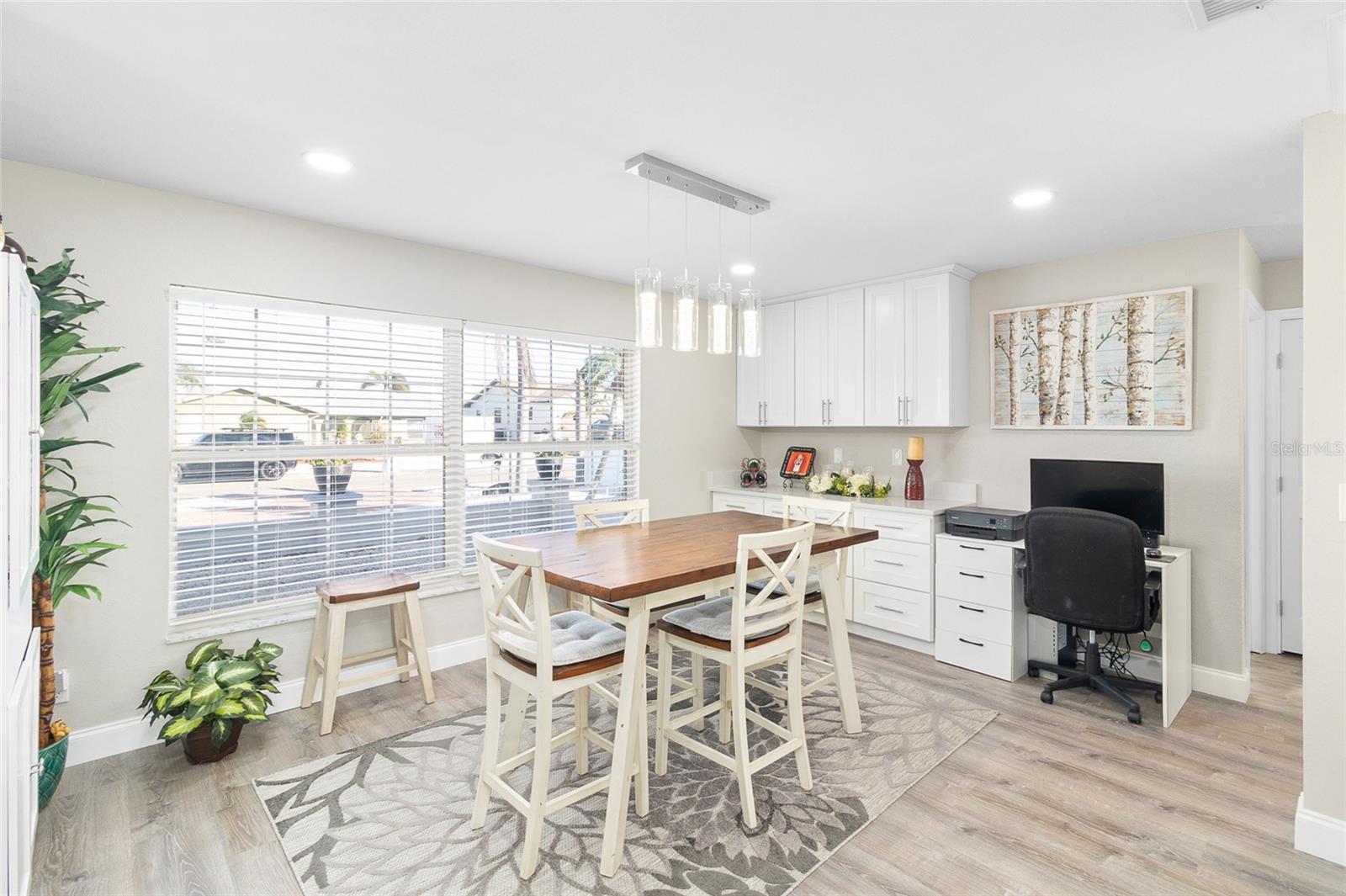 Image 12 of 40 For 6518 Senegal Palm Way