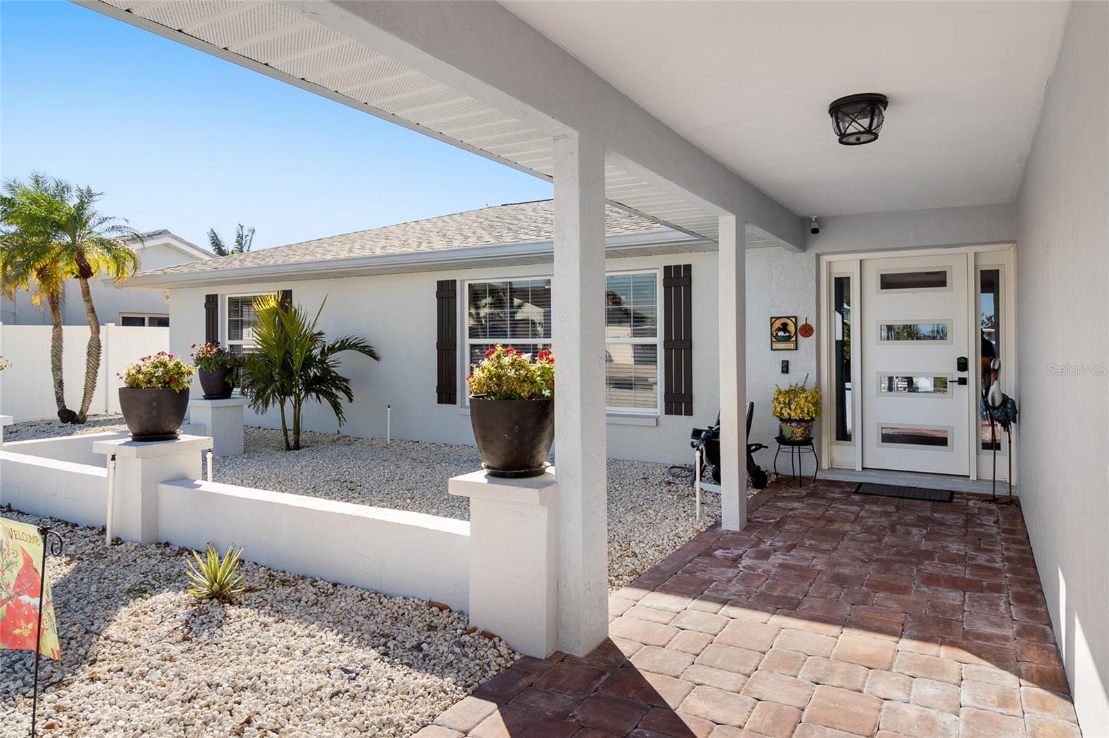 Image 6 of 40 For 6518 Senegal Palm Way