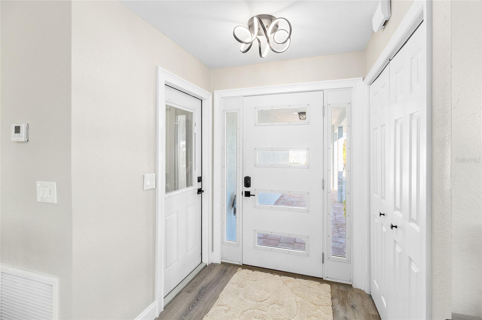 Image 7 of 40 For 6518 Senegal Palm Way