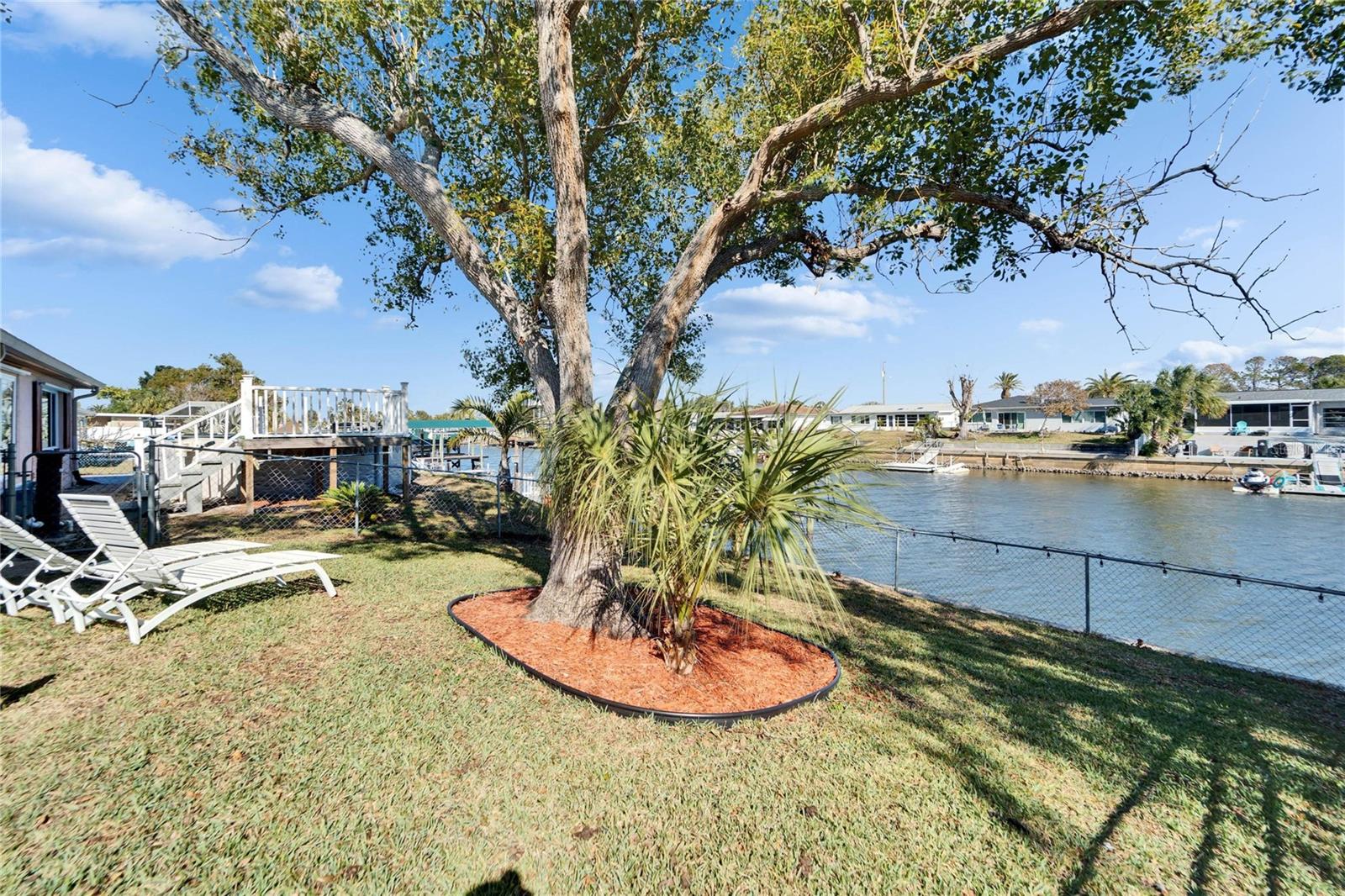 Listing photo id 55 for 12620 3rd Isle