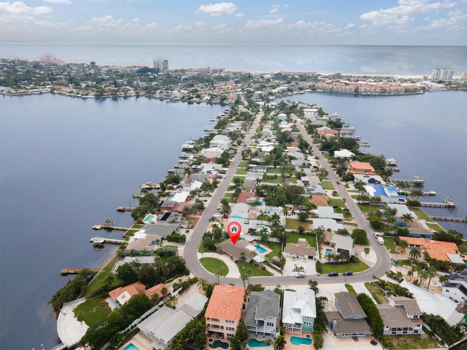 Listing photo id 1 for 911 Boca Ciega Isle Drive