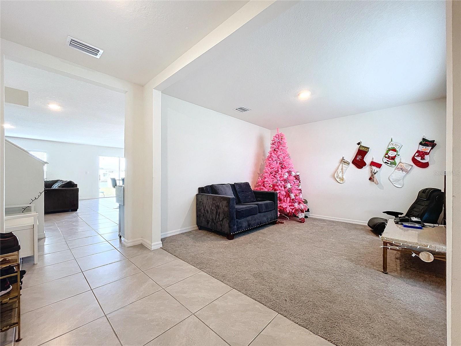 Listing photo id 8 for 16779 Sunburst Lake Street