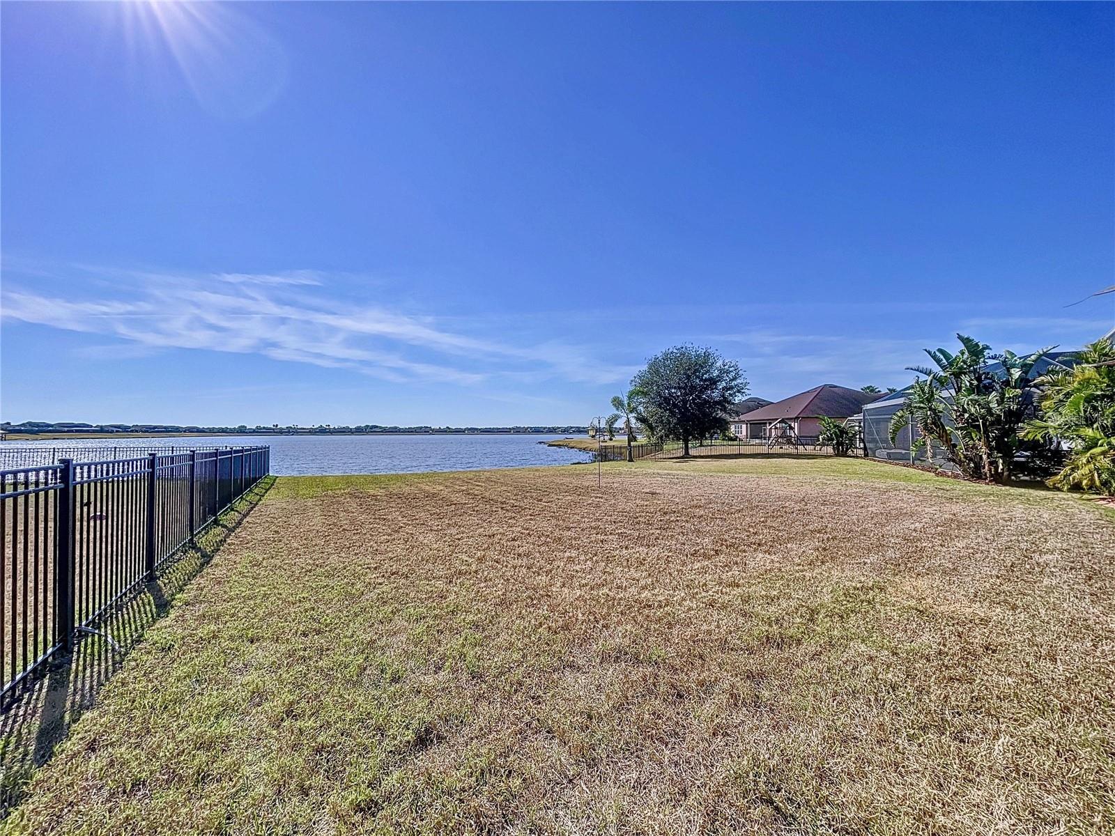 Listing photo id 48 for 11525 Lake Lucaya Drive